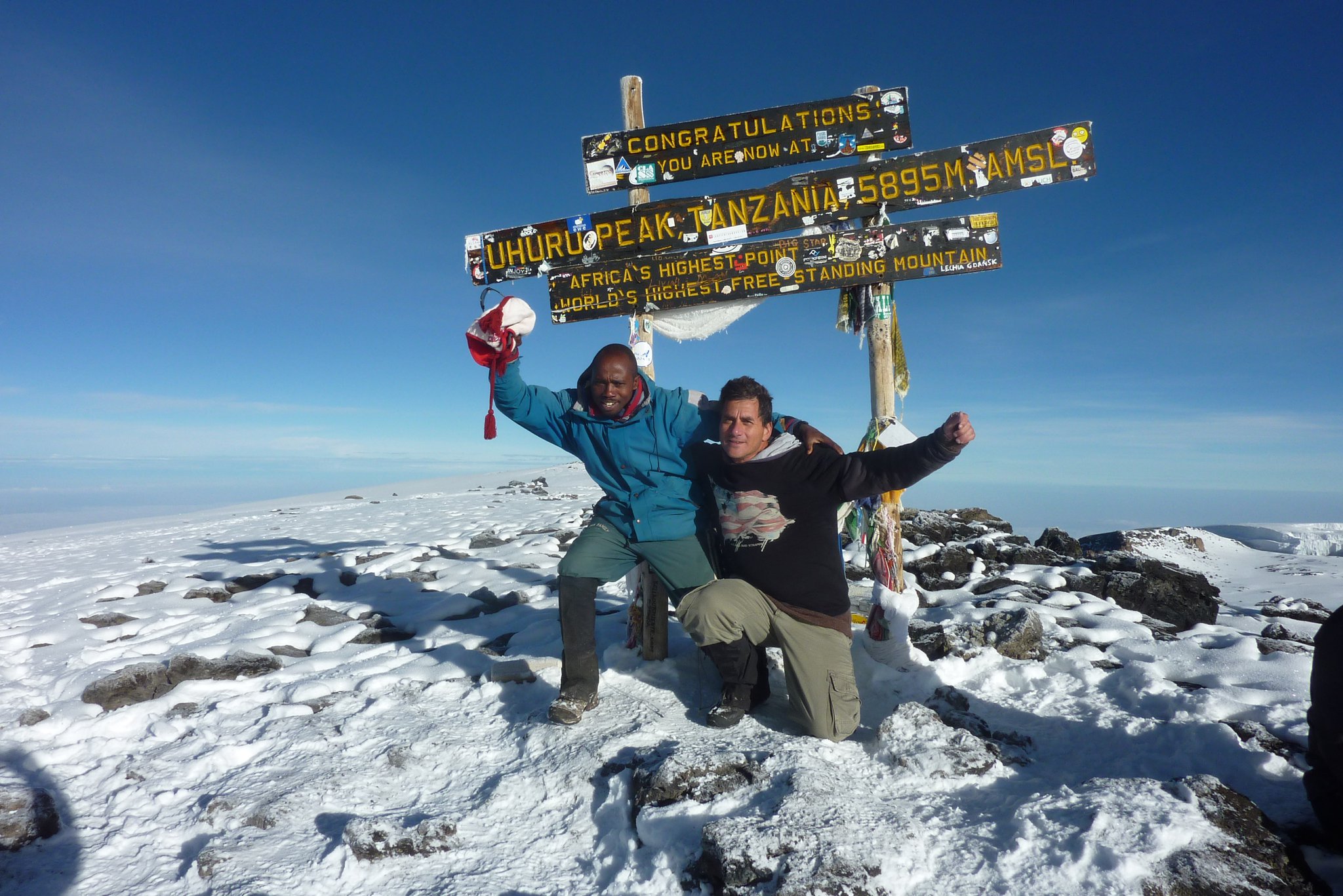 Mercadeo de Esperanza- Kilimanjaro Summit